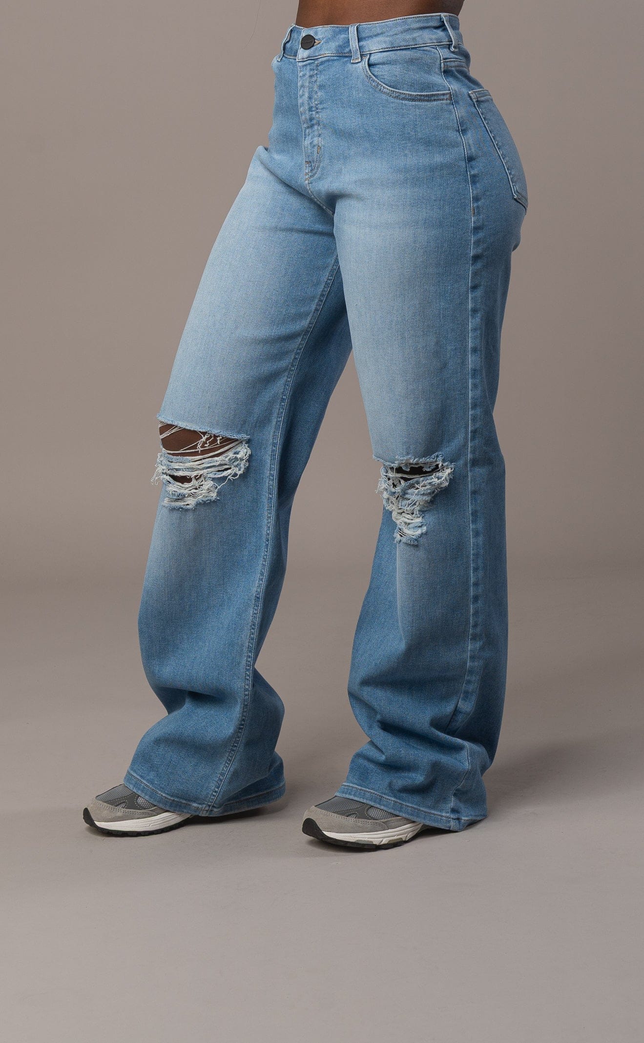 Womens Baggy Ripped Fitjeans - Arctic Light Blue - Image 3