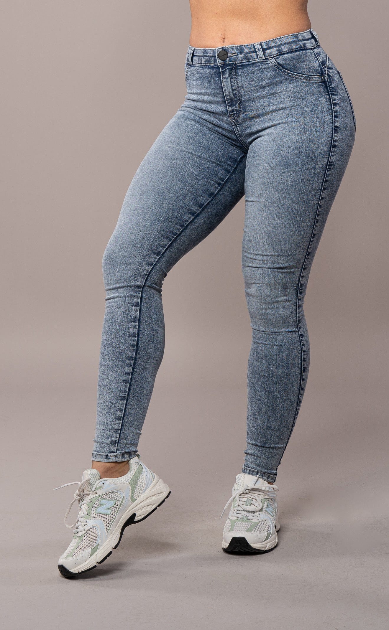 Womens Contour Mid Waisted Fitjeans - Acid Wash - Image 3